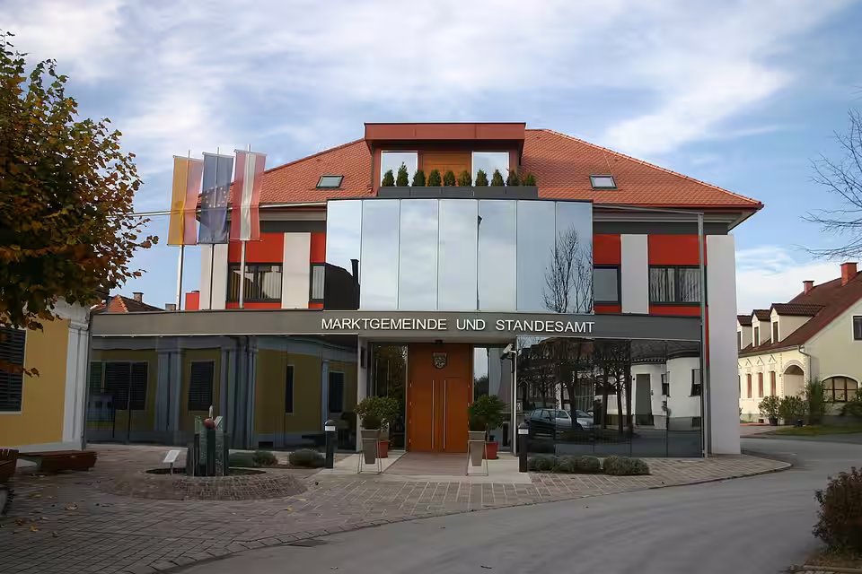 Gemeindeamt und Vorplatz in Rudersdorf
