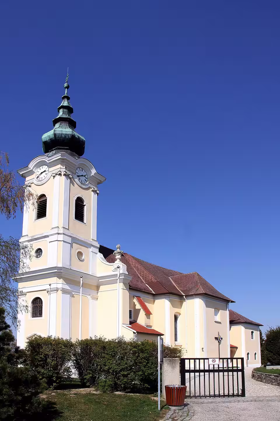 Wallfahrtskirche Mariä Himmelfahrt in Kleinfrauenhaid, Gemeinde Zemendorf-Stöttera