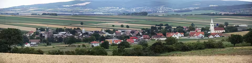 Panoramablick auf Krensdorf und die umliegenden Felder