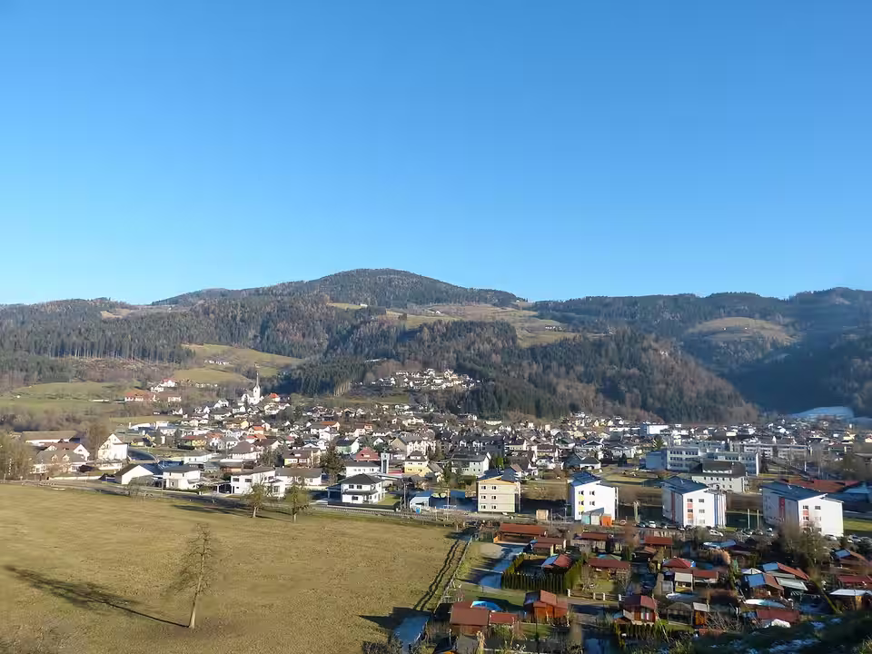 Blick von Westen auf Brückl