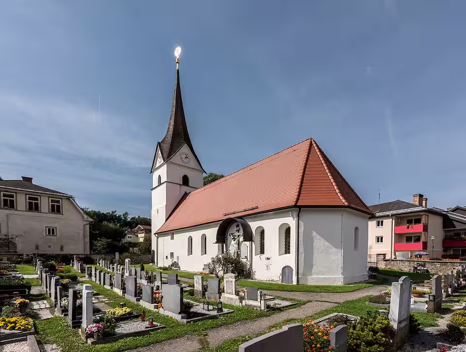 Pfarrkirche Sankt Veit und Friedhof in Micheldorf
