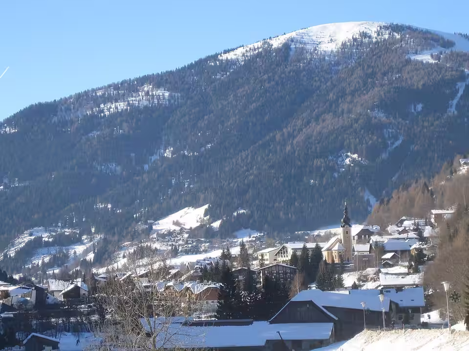 Winterlicher Blick auf Bad Kleinkirchheim