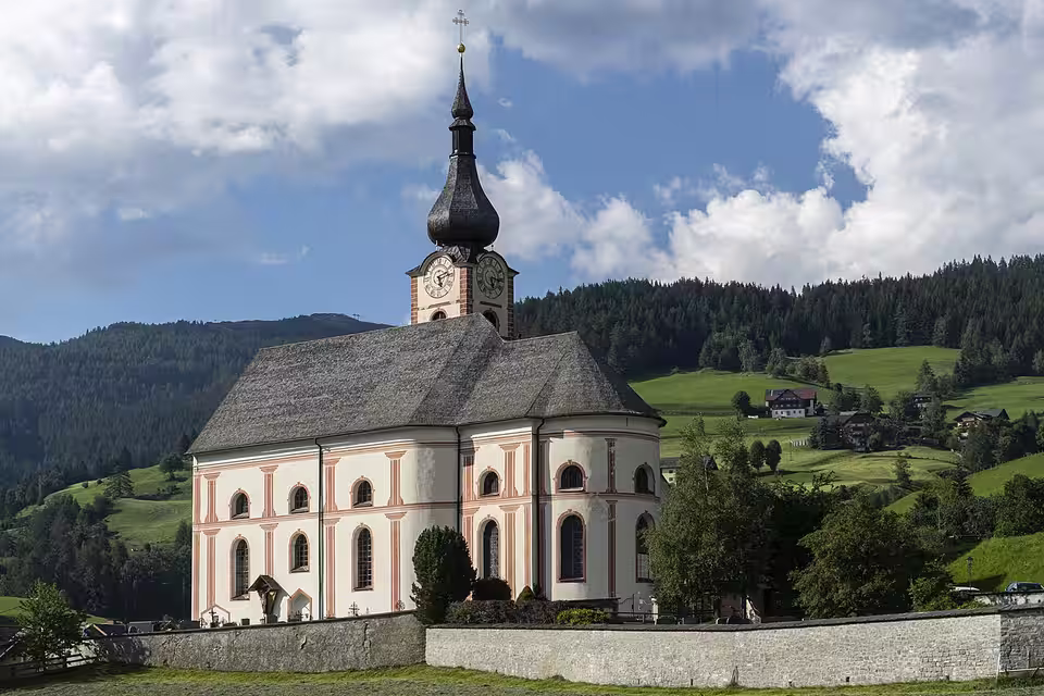 Kirche in St. Georgen im Katschtal, Gemeinde Rennweg am Katschberg.