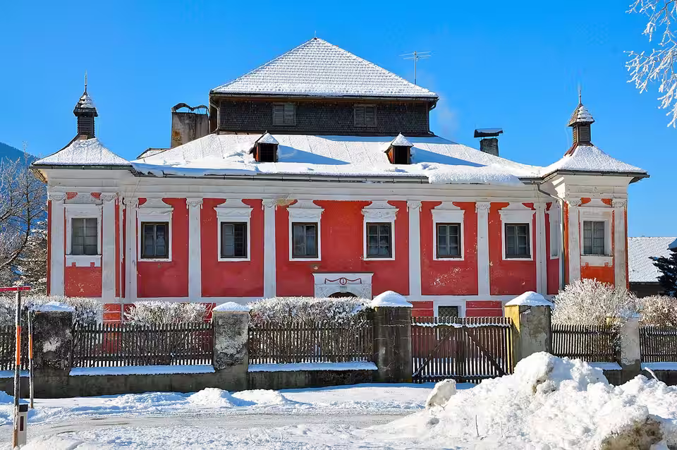 Schloss Raggnitz in der Gemeinde Steinfeld.