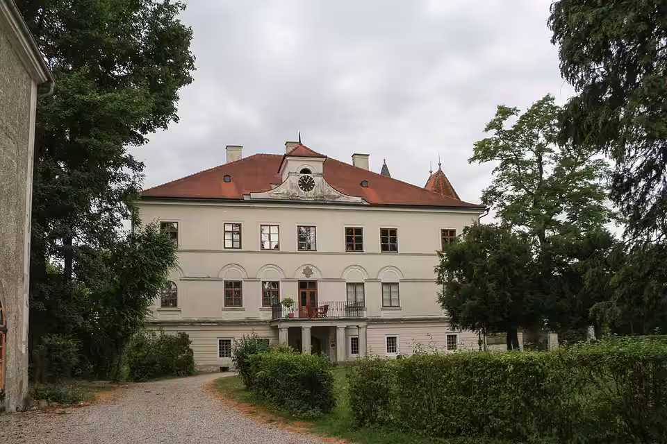 Schloss Kröllendorf in der Gemeinde Allhartsberg