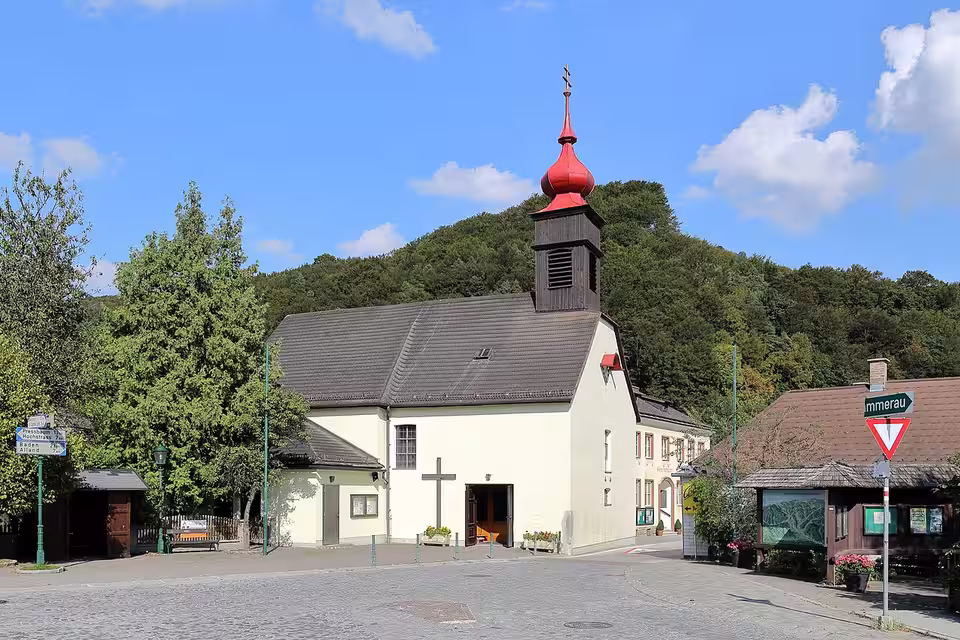 Pfarrkirche Sankt Leopold in Klausen-Leopoldsdorf