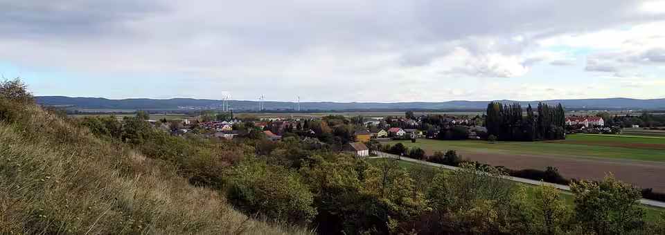 Blick vom Goldberg auf Reisenberg