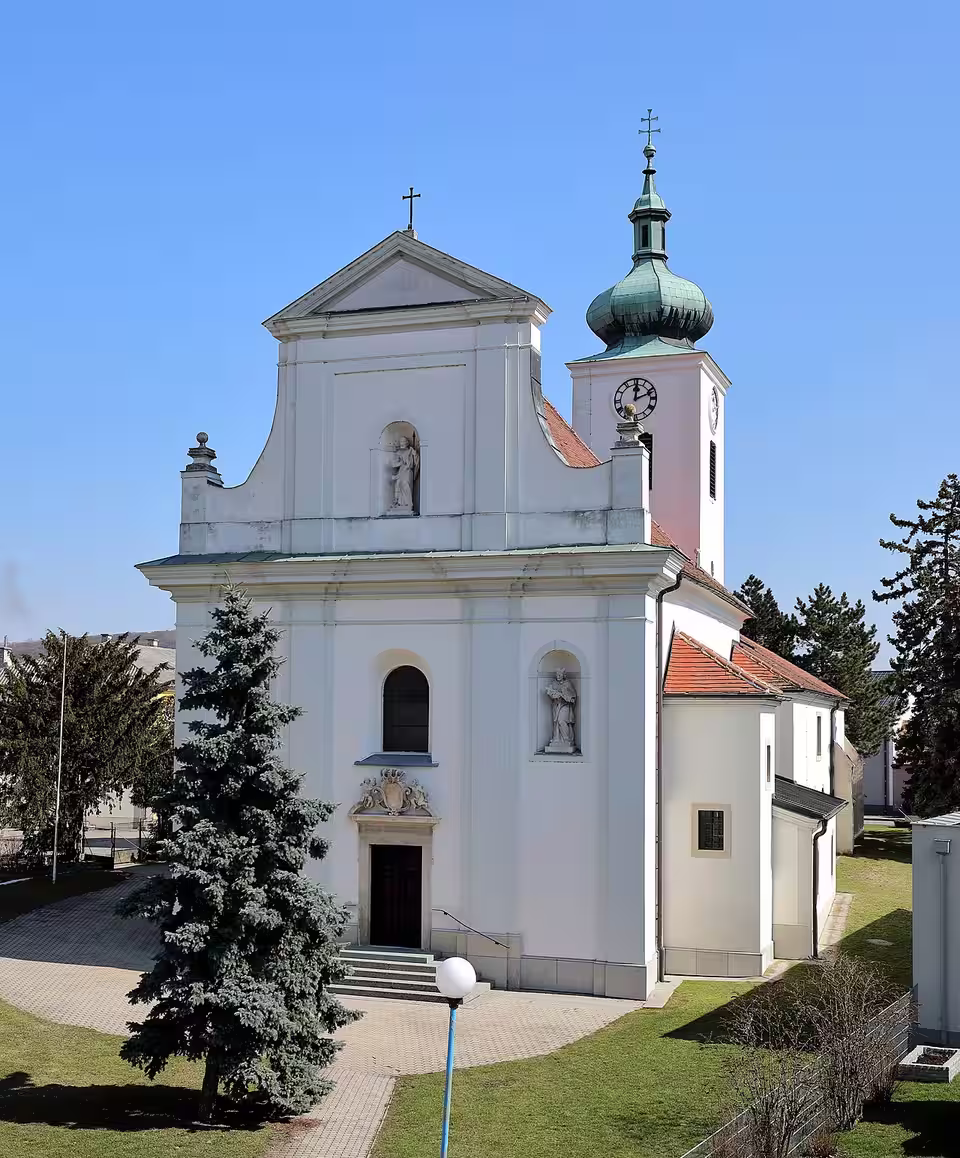 Pfarrkirche hl. Thomas in Enzersdorf an der Fischa.