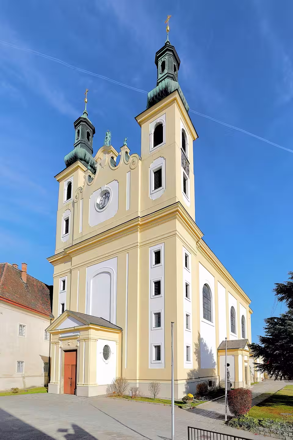Pfarr- und Wallfahrtskirche in Maria-Lanzendorf