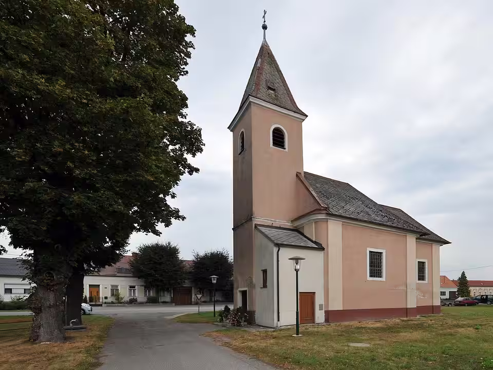 Filialkirche Sankt Rosalia in Straudorf, Gemeinde Haringsee