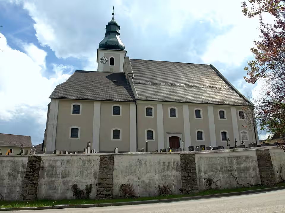 Pfarrkirche Mariä Geburt in Unserfrau, Gemeinde Unserfrau-Altweitra
