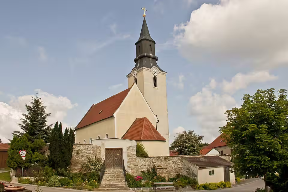 Pfarrkirche Sankt Laurentius in Dietmannsdorf, Gemeinde Brunn an der Wild