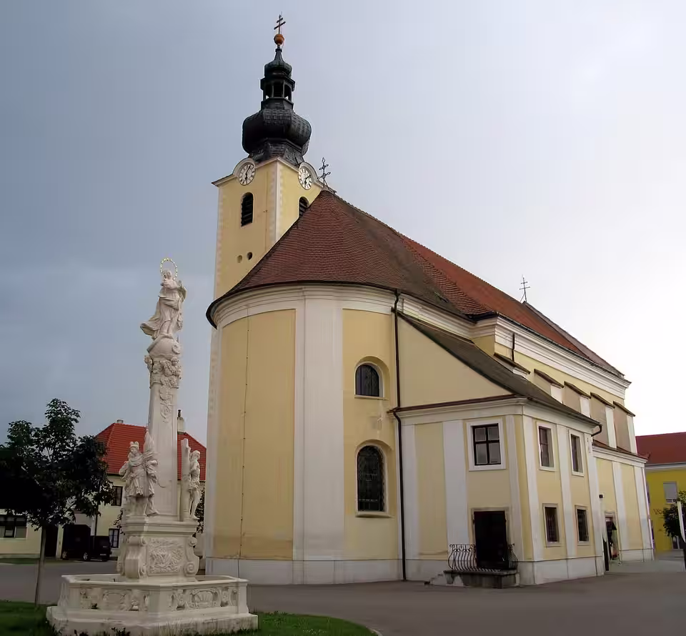 Pfarrkirche in Stetteldorf am Wagram