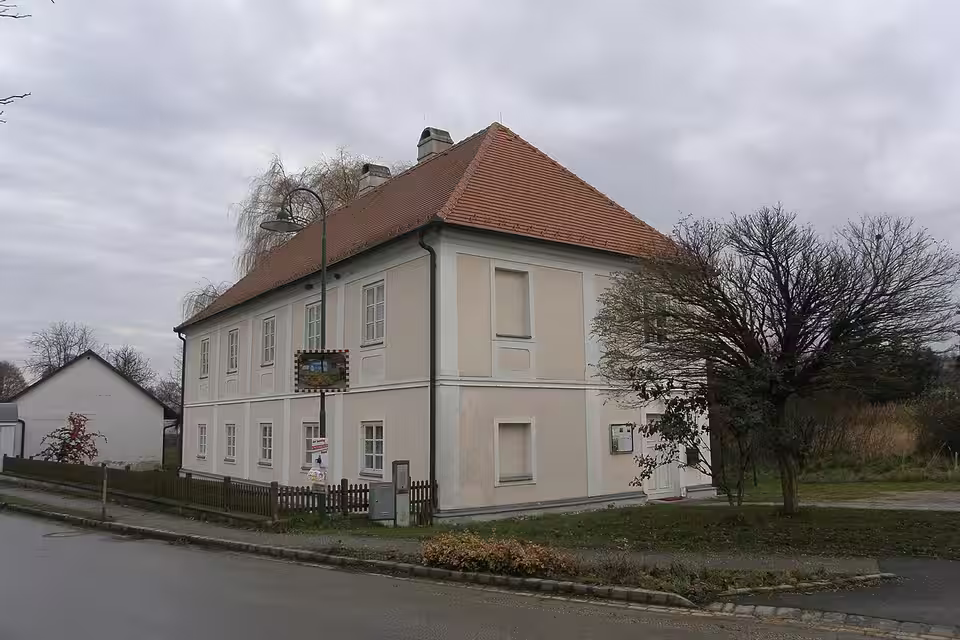 Pfarrhof in Unterolberndorf, Gemeinde Kreuttal