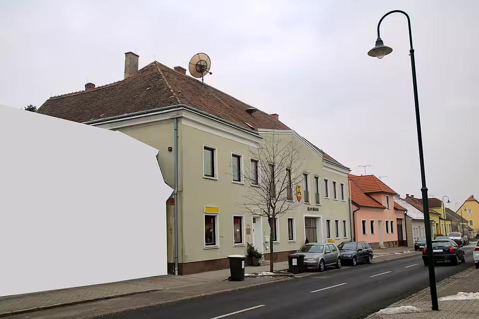 Gemeindeamt an der Ortsstraße in Rabensburg