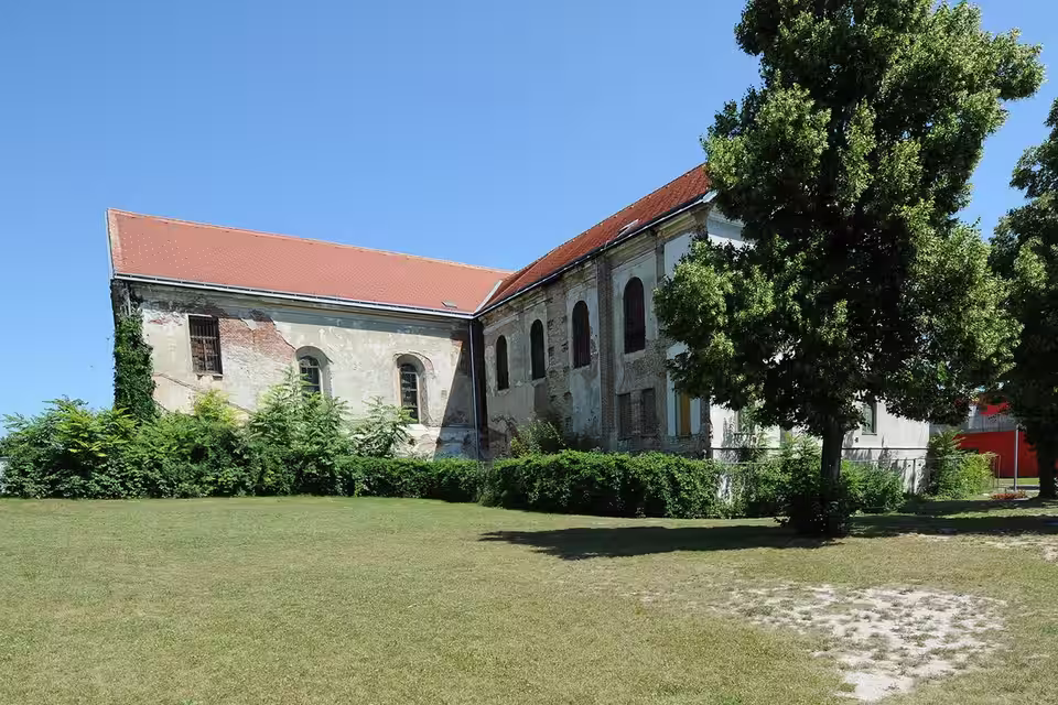 Ehemalige Klosterkirche in Wiener Neudorf.