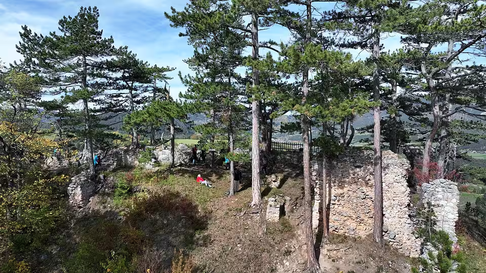 Burgruine Schrattenstein in der Gemeinde Schrattenbach
