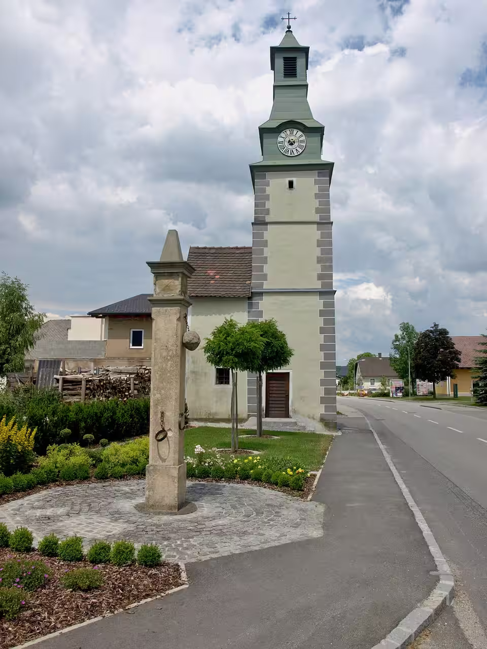 Marktturm und Pranger in Wang