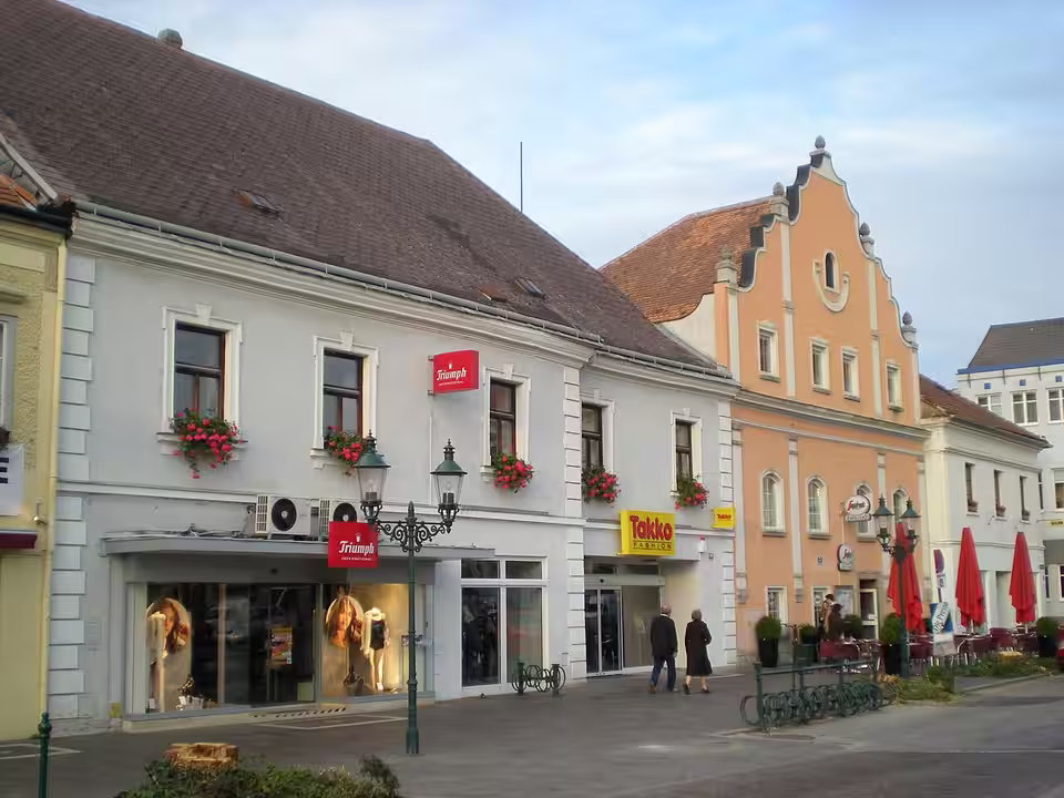 Häuser am Hauptplatz in Tulln an der Donau