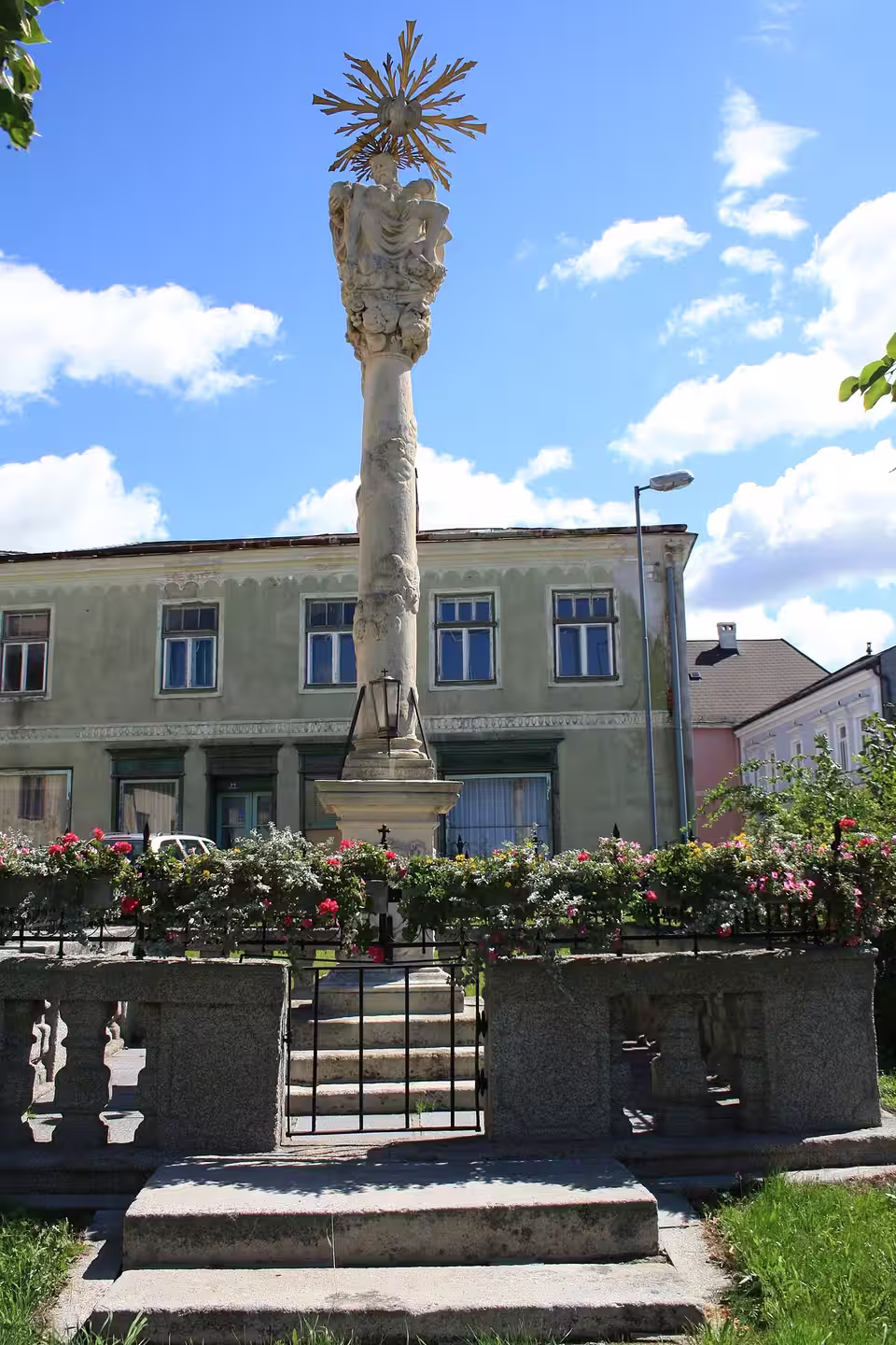 Pest- und Dreifaltigkeitssäule in Vitis