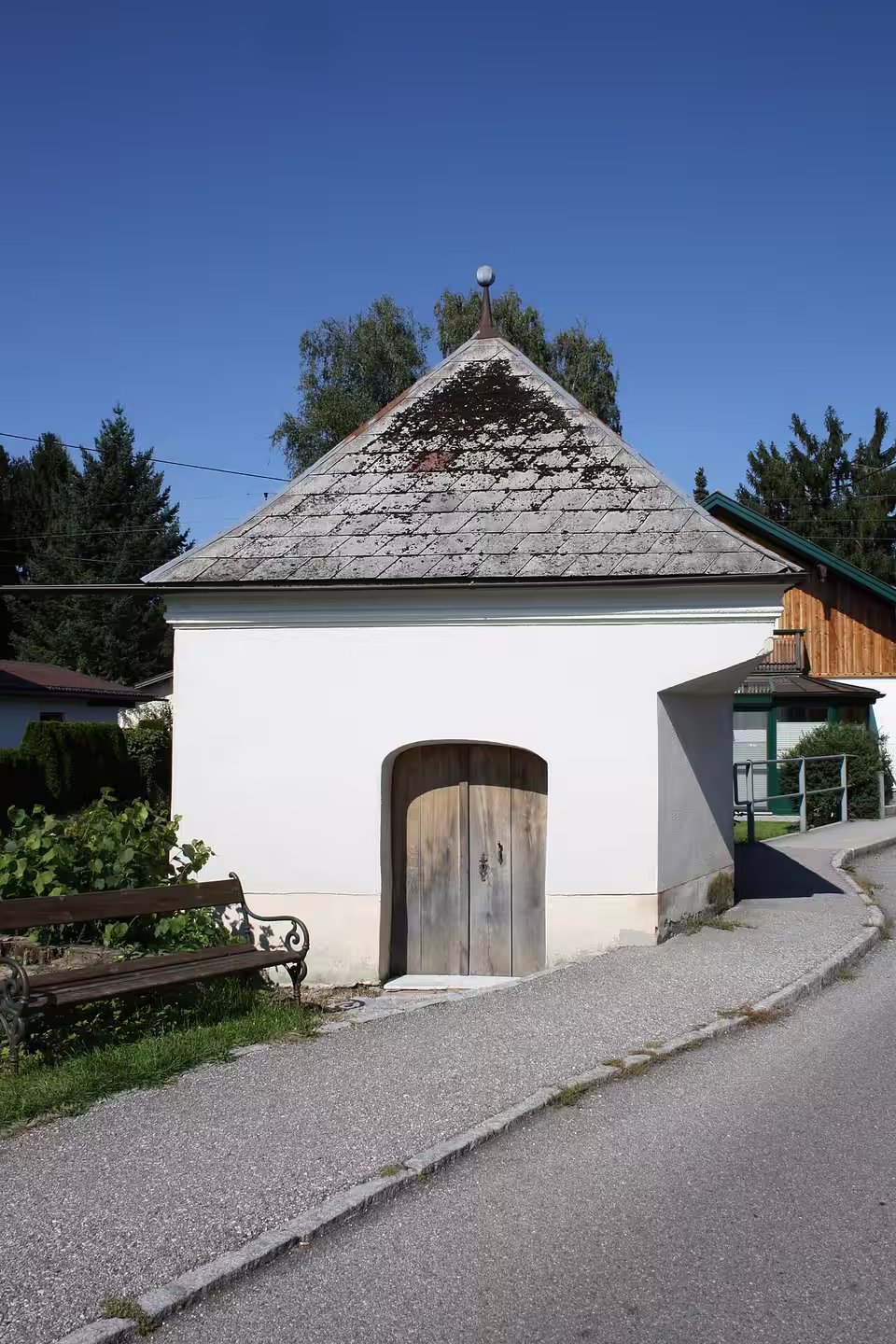 Heilig-Kreuz-Kapelle im Wieshof in Helpfau-Uttendorf