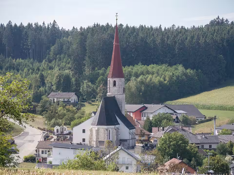 Kirche in Roßbach