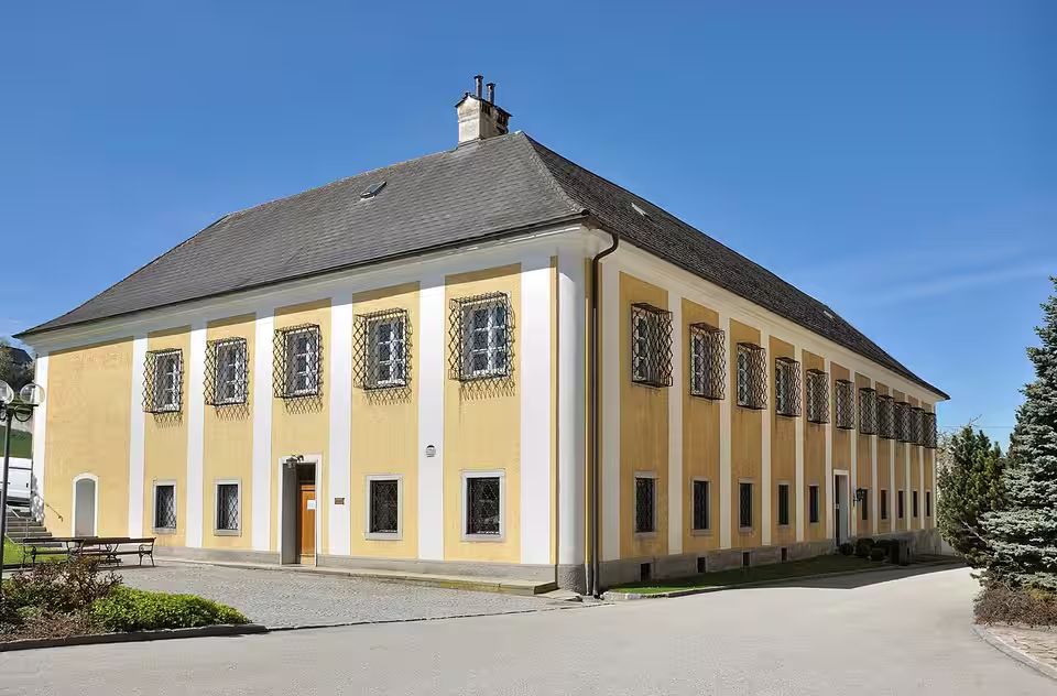 Katholischer Pfarrhof in Scharten