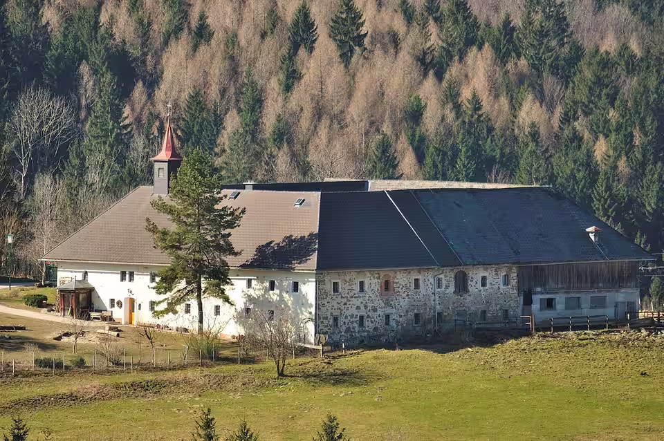 Schiefergut mit Kapelle in Oberschlierbach