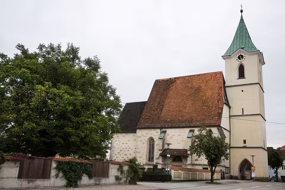 Kirche in Hofkirchen im Traunkreis