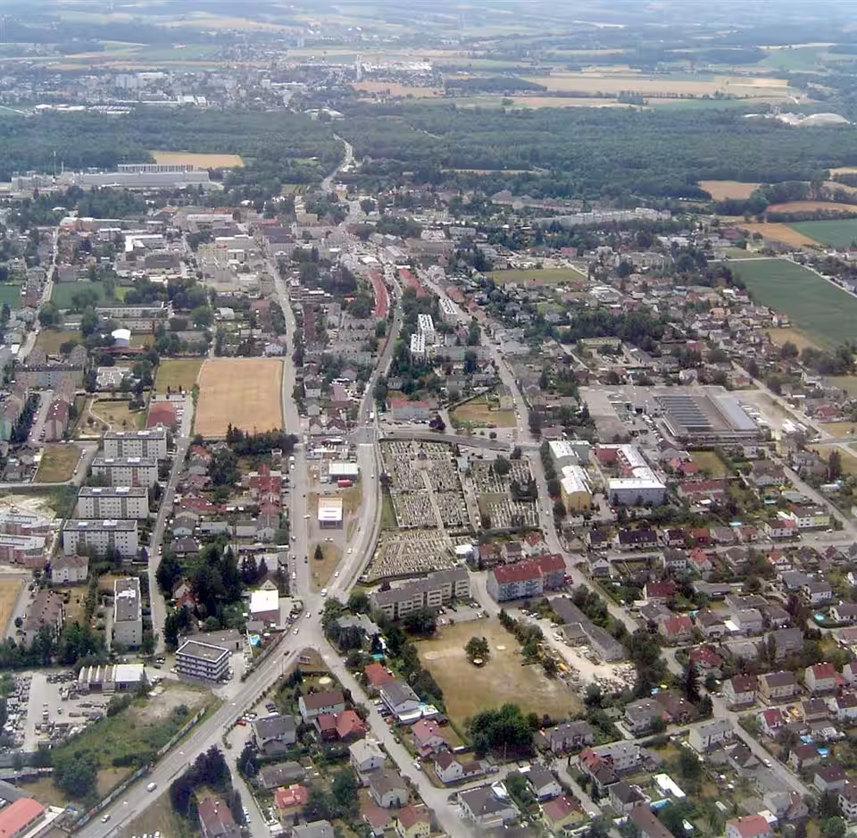 Luftaufnahme des Zentrums von Traun