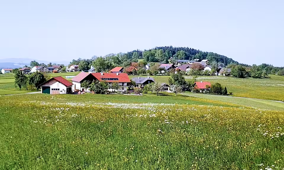 Ortsansicht von Berg im Attergau