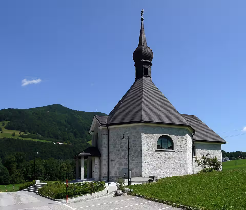 Heimkehrerkirche in Loibichl, Gemeinde Innerschwand am Mondsee