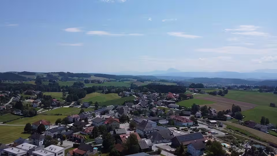 Ortsansicht von Neukirchen an der Vöckla