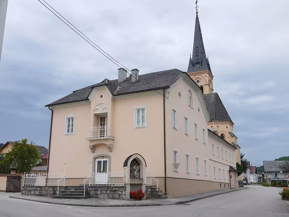 Pfarrhof in Bruckmühl, Gemeinde Ottnang am Hausruck
