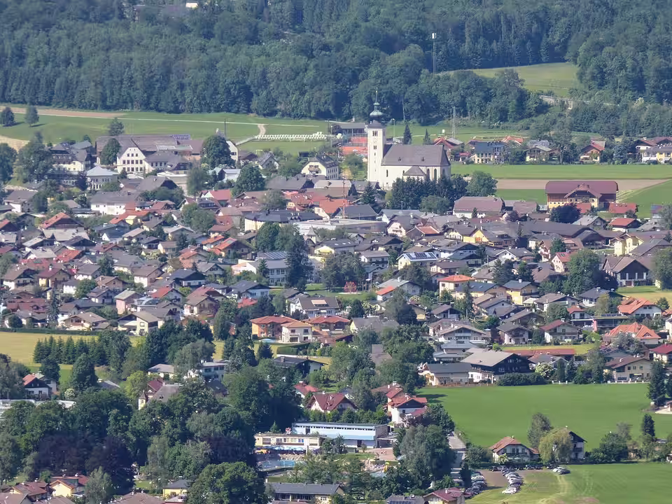 Blick vom Dürrnberg auf Oberalm