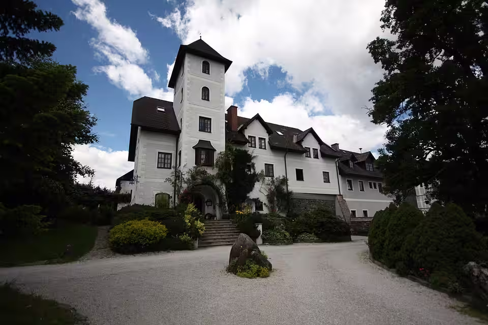 Schloss Moosheim, auch Schloss Thannegg, in Michaelerberg-Pruggern