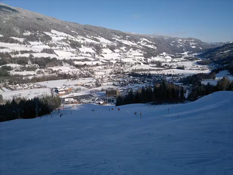 Winterlicher Blick auf Sankt Georgen am Kreischberg