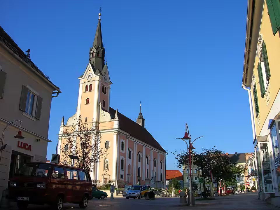 Stadtpfarrkirche am Hauptplatz von Gleisdorf
