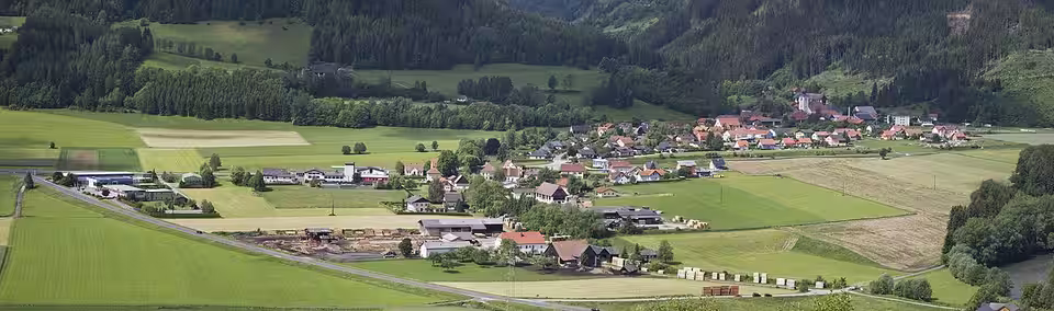 Blick vom Falkenberg auf Sankt Peter ob Judenburg