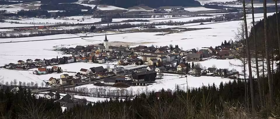 Winterlicher Blick auf Sankt Margarethen bei Knittelfeld