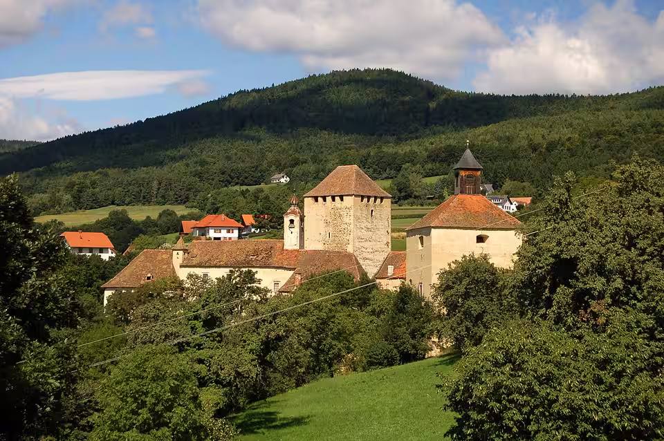 Burg Neuberg in Löffelbach, Gemeinde Hartberg Umgebung