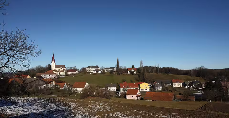 Jagerberg mit Kirche auf dem Hügel
