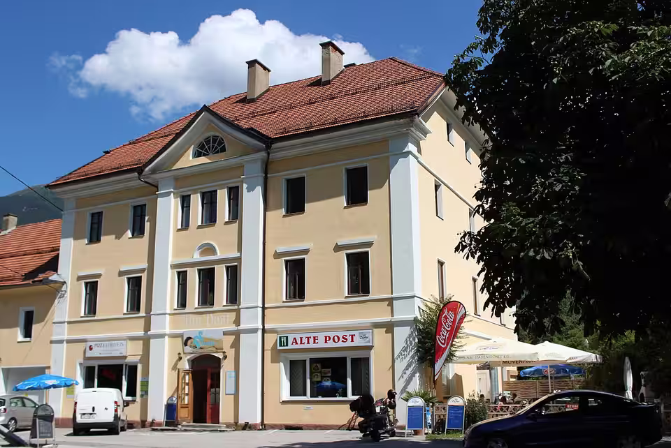 Gasthof Alte Post an der Brennerstraße in Schönberg im Stubaital