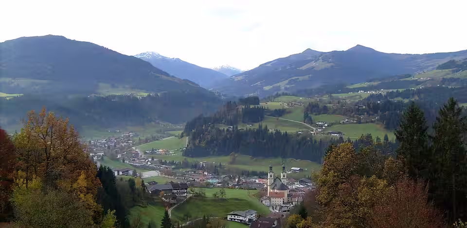 Blick von der Hohen Salve auf Hopfgarten im Brixental