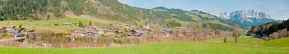 Panoramablick auf Reith bei Kitzbühel