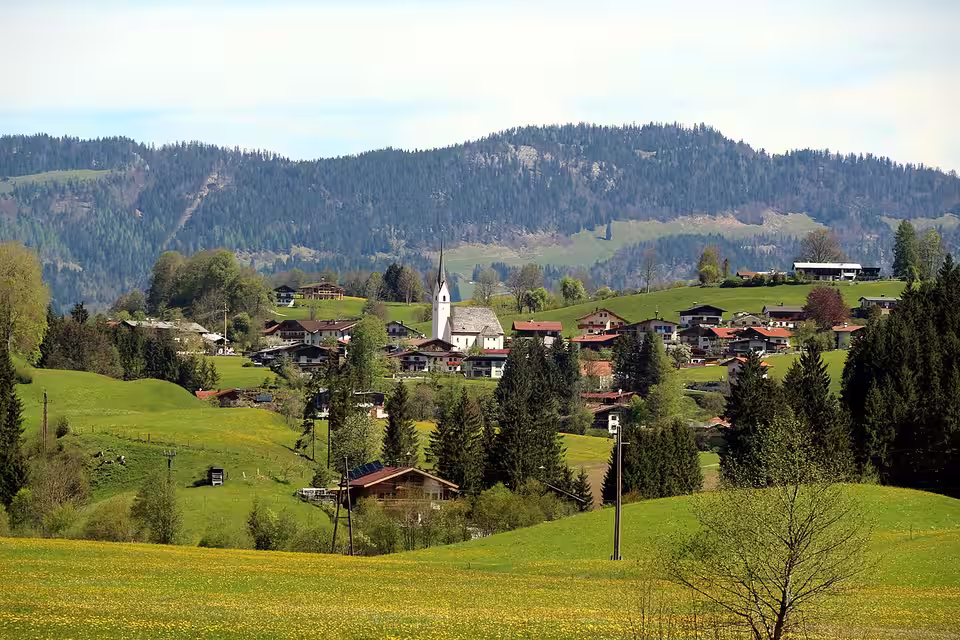 Schwendt mit Pfarrkirche im Zentrum