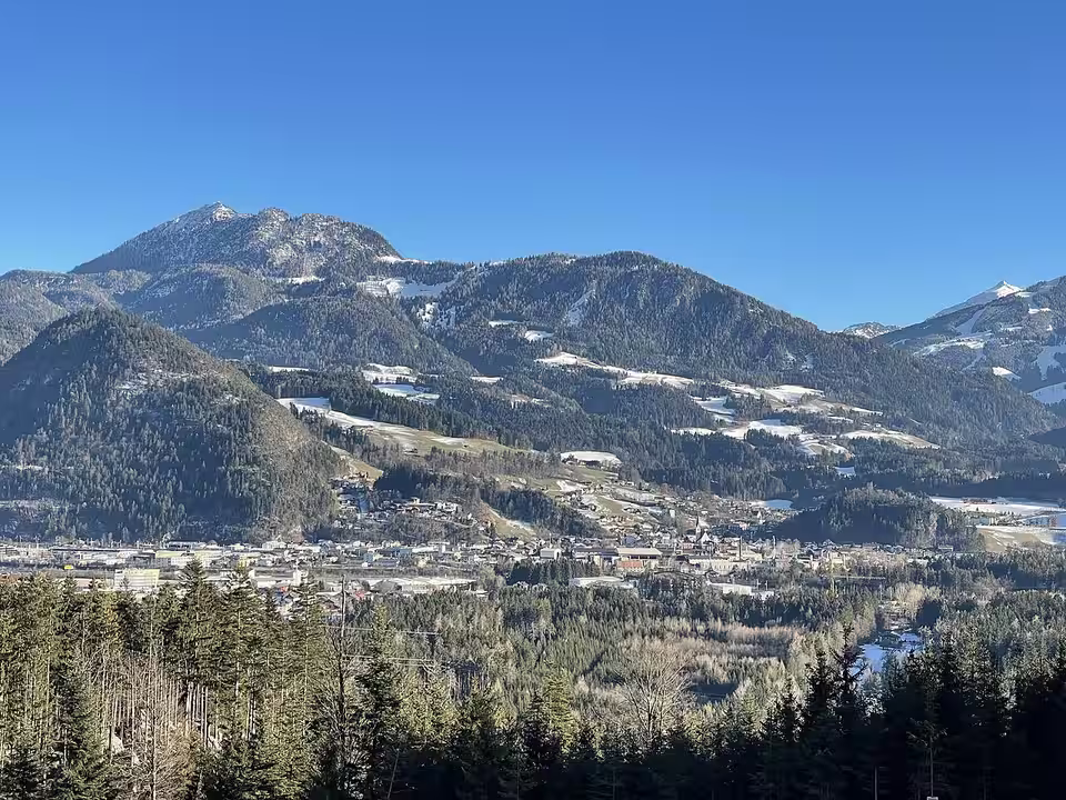 Blick vom Marmorsteinbruch auf Brixlegg