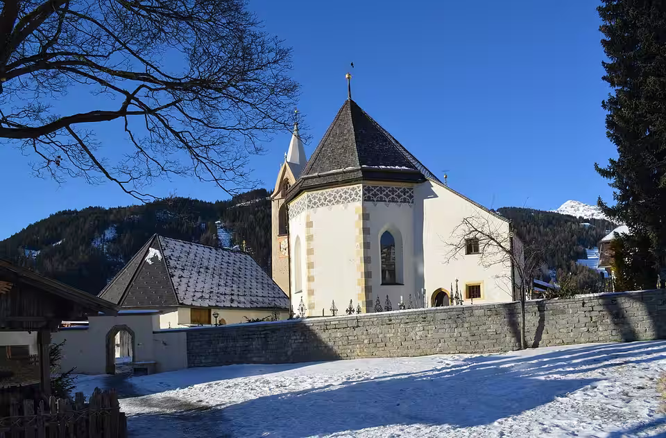 Pfarrkirche Mariä Himmelfahrt in Serfaus