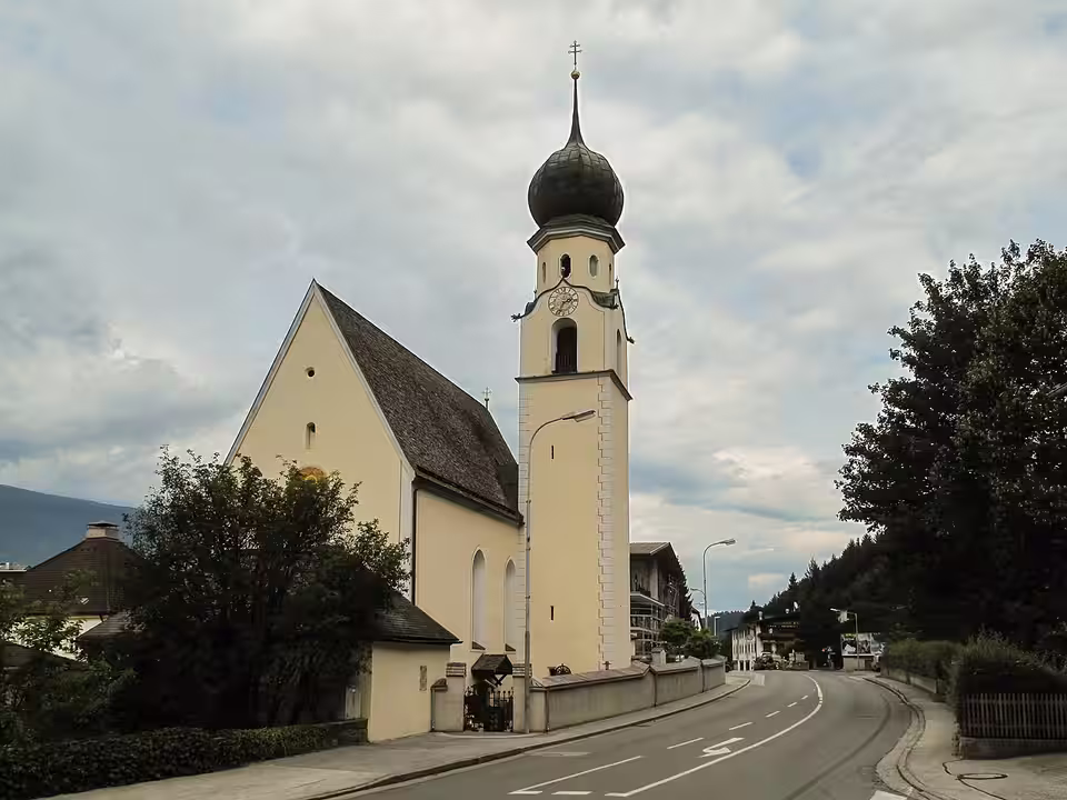 Pfarrkirche Sankt Anna in Pill