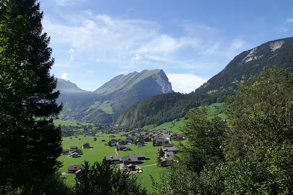 Au im Bregenzerwald vor der Kanisfluh